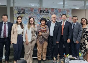 Comitê intersetorial sobre segurança de crianças e adolescentes na internet traça plano de ação.
