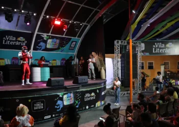 Pela primeira vez, a Flipelô inclui desfile de cosplay na programação, ampliando a Vila Literária com quadrinhos, bate-papos e apresentações musicais para atrair jovens leitores em Salvador.