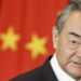 China declara apoio ao Brasil contra tarifas dos EUA, defende soberania nacional e fortalece parceria no Brics. Conversa entre Wang Yi e Celso Amorim reafirma aliança estratégica.