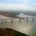 Previsão do tempo indica fortes ventos, temporais isolados e risco de alagamentos no Rio Grande do Sul e regiões do Sul do Brasil. Defesa Civil e Inmet emitem alertas.