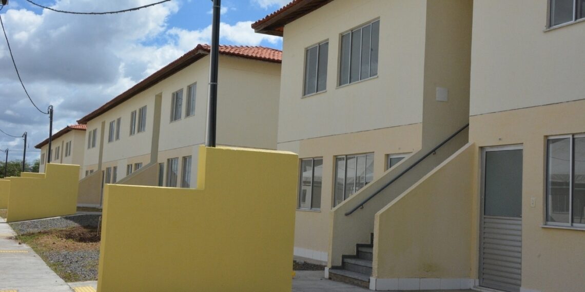 Governo federal autoriza 464 novas moradias do Minha Casa, Minha Vida em MA, RN e PR, beneficiando mais de 1,8 mil pessoas.
