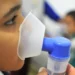 Fiocruz registra queda de SRAG por vírus sincicial e influenza no Brasil, mas alerta para aumento de rinovírus em crianças e de Covid-19 entre idosos no Amazonas, Paraíba, Ceará e Rio de Janeiro.
