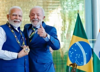 Lula e Modi reforçam laços entre Brasil e Índia, discutem comércio e multilateralismo e confirmam visita de Lula à Índia em 2026.