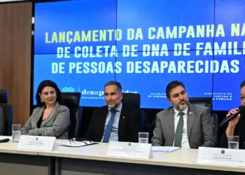 Campanha Nacional de Coleta de DNA 2025 visa ajudar na localização de pessoas desaparecidas por meio de material genético de familiares. Saiba como participar.