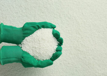 Comércio entre Brasil e Rússia cresce em 2025, com alta de 32% nas importações de fertilizantes, que já somam US$ 2 bilhões no semestre.