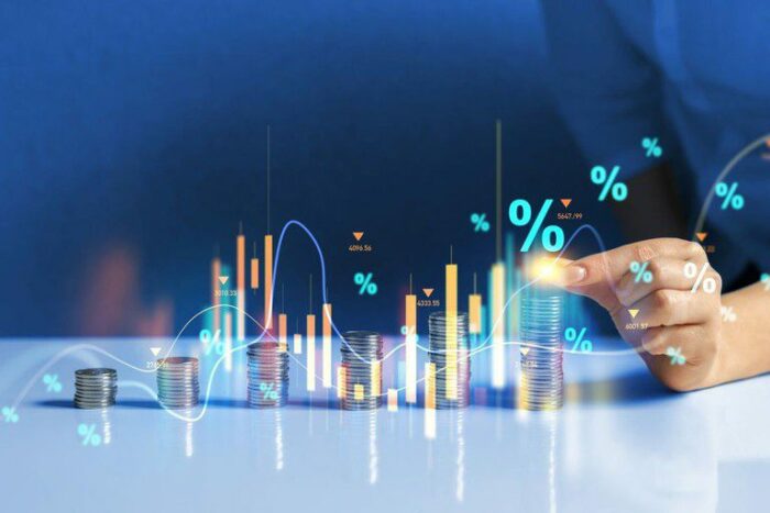 O projeto de Lei Orçamentária Anual (LOA) 2026 estima receita de R$ 6,5 trilhões, salário mínimo de R$ 1.631, investimentos de R$ 83 bilhões e reforço em Saúde, Educação, segurança pública e programas sociais.