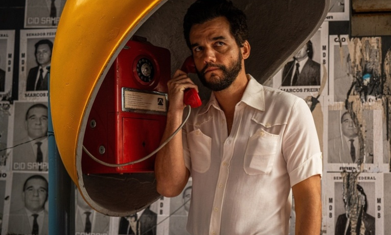 Wagner Moura será homenageado no Festival de Cinema de Zurique com o prêmio Golden Eye. O ator participa de masterclass e seu filme ‘O Agente Secreto’, de Kleber Mendonça Filho, será exibido no evento.