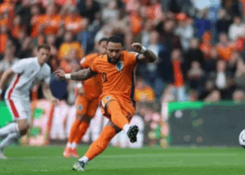 O técnico Dorival Júnior usará a pausa da Data Fifa para recuperar jogadores do Corinthians visando a Copa do Brasil. Memphis Depay foi convocado para a seleção da Holanda e será desfalque nos treinos.