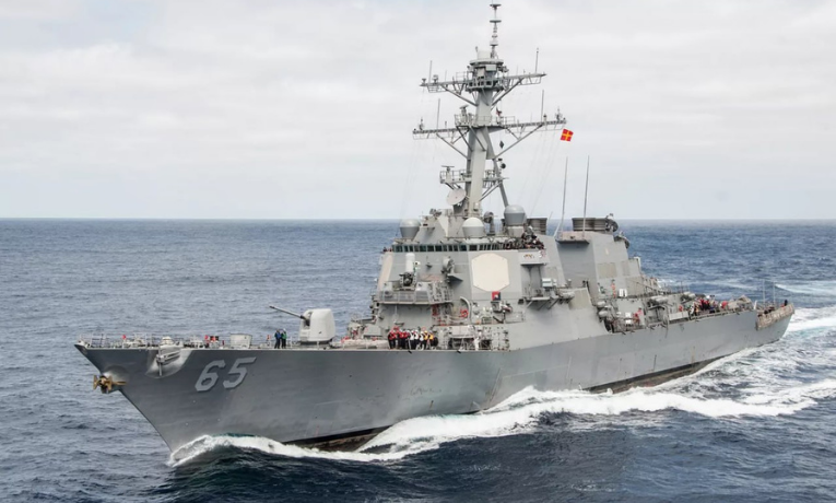 Venezuela denuncia EUA por intimidação nuclear no Caribe. Caracas critica envio de submarino nuclear e pede respeito a tratados que proíbem armas nucleares na América Latina.