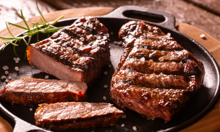 México ultrapassa os Estados Unidos e se torna o segundo maior comprador da carne bovina brasileira em agosto, segundo a Abiec. Exportações somaram US$ 58,8 milhões.