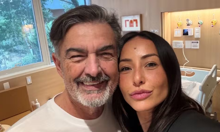 Omar Rahal, pai de Sabrina Sato, passou por cirurgia para retirada do pâncreas no último dia 20 e já deixou a UTI. A apresentadora agradeceu o apoio e destacou a importância de exames de rotina.