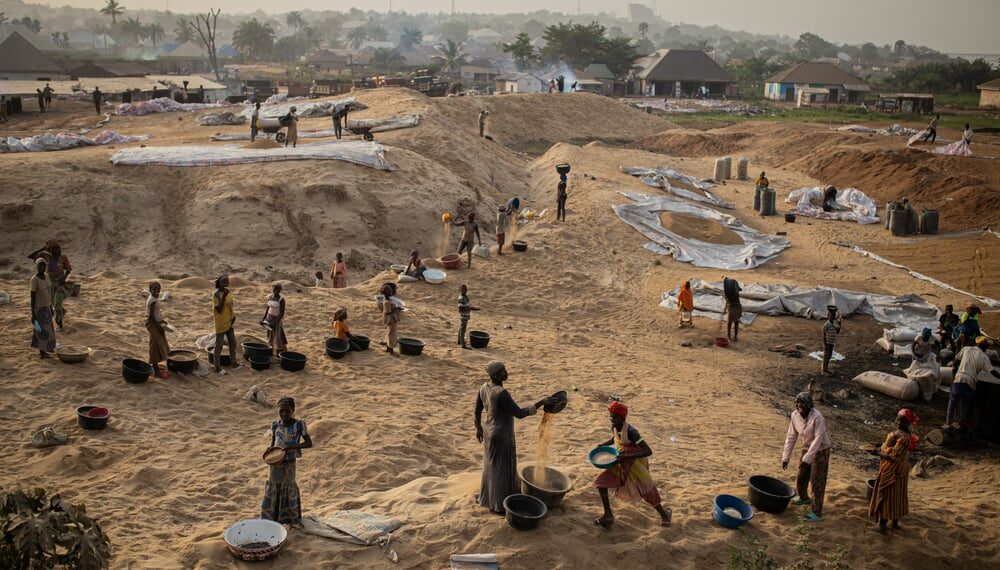 MSF denuncia massacre de civis em Gaza em locais de distribuição operados pela GHF com apoio de Israel e EUA; crianças estão entre as vítimas.