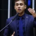 Nikolas Ferreira defende impeachment de Davi Alcolumbre após declaração sobre pedido contra Alexandre de Moraes. Entenda o embate e suas consequências.