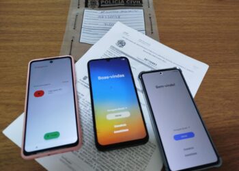 Operação da Polícia Civil do ES recupera três celulares roubados em Jacaraípe, na Serra. Ação mira grupos criminosos e segue com investigações para identificar autores e receptadores.