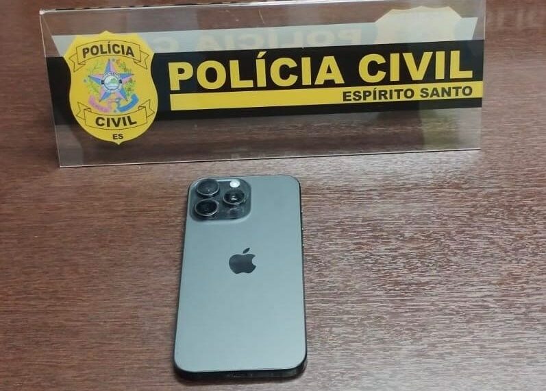 Polícia Civil do Espírito Santo prende homem e apreende adolescente suspeitos de roubo no bairro Praia do Canto, em Vitória. Ação rápida contou com apoio da Guarda Municipal e populares.