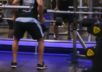 No Dia Mundial do Combate ao Colesterol, a SBEM alerta que o uso indiscriminado de anabolizantes reduz o colesterol bom (HDL) e eleva o ruim (LDL), aumentando o risco cardiovascular, especialmente entre jovens.