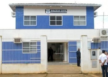 Polícia prende suspeitos e apreende drogas, celulares e eletrônicos em operação no bairro Colina, em Barra de São Francisco (ES). Veja os detalhes.