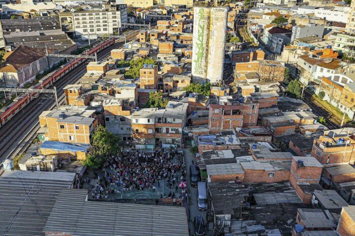 Primeiras 453 famílias da Favela do Moinho são contempladas pelo Minha Casa, Minha Vida. Com imóveis subsidiados, beneficiários poderão escolher casas ou apartamentos de até R$ 250 mil em todo o estado de São Paulo.
