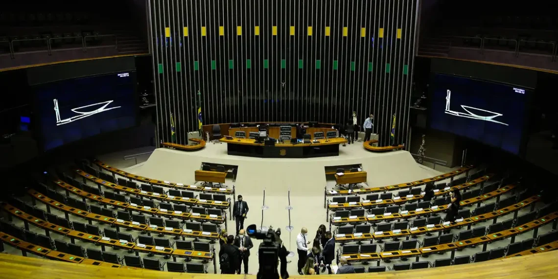 Proposta de Orçamento 2026 destina R$ 40,8 bilhões a emendas parlamentares impositivas, podendo atingir R$ 52,9 bilhões com inclusão de emendas de comissão.