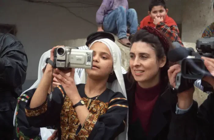 A 5ª Mostra de Cinema Árabe Feminino acontece no Rio, Niterói e Duque de Caxias até o fim de agosto, com filmes inéditos e masterclass da libanesa Rania Stephan sobre imagens de arquivo.