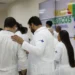 Enamed 2025 registra 96.635 inscrições na primeira edição do exame de avaliação da formação médica. Provas serão em 19 de outubro e servirão também para acesso à residência médica.