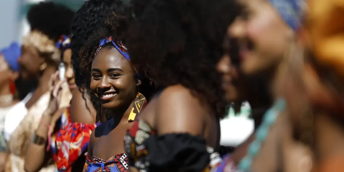 Na Conferência Livre em Brasília, mulheres empreendedoras pedem crédito com juros reduzidos, capacitação gratuita e inclusão de grupos vulneráveis em políticas públicas. Propostas seguem para a 5ª Conferência Nacional de Políticas para as Mulheres.