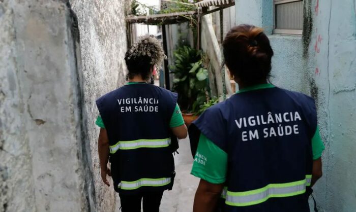 A Prefeitura de Vitória implantará o primeiro Centro de Monitoramento de Descargas Elétricas do Espírito Santo, com alcance de 40 km e alertas preventivos para tempestades e raios. A iniciativa busca proteger vidas e apoiar a gestão climática da cidade.