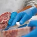 O Brasil poderá exportar carne bovina para a Indonésia, quarto país mais populoso do mundo. Além disso, a Argélia autorizou a importação de ovinos vivos. Abertura reforça expansão dos mercados agropecuários brasileiros.