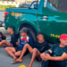 O Ibama e a Polícia Civil do Rio de Janeiro prenderam oito pessoas na Feira de Duque de Caxias por crimes contra a fauna e maus-tratos a animais silvestres, com apreensão de caranguejos, saguis, jacarés e jiboia.