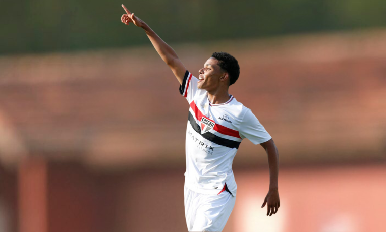 São Paulo FC disputa jogos decisivos da base no Campeonato Paulista. Sub-15 e Sub-17 jogam em Cotia; Sub-11 a Sub-14 no domingo.