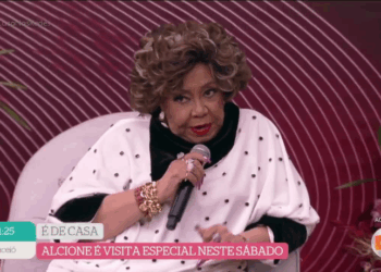 Durante participação no programa “É de Casa”, Alcione reagiu com irreverência às sanções de Trump contra Moraes, dizendo que faria uma “macumbinha” para o ex-presidente americano. Fala repercutiu nas redes sociais.