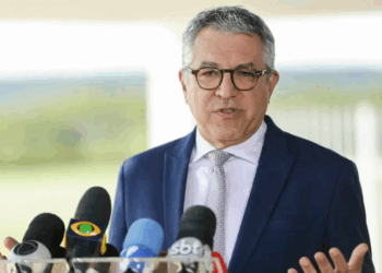 Mais de mil cirurgias por mês e consultas rápidas: governo federal investe R$ 200 milhões para reduzir filas no SUS do Rio de Janeiro.