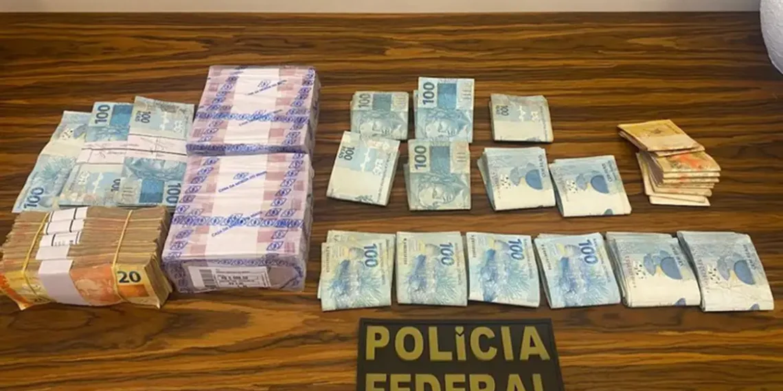 Polícia Federal lança Operação Lei do Retorno e investiga desvio de mais de R$ 50 milhões do Fundeb em cidades do Maranhão e Piauí. Ação cumpre 45 mandados contra servidores, empresas e empresários.