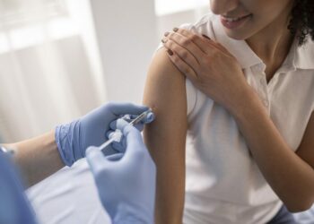 RS registra alta de casos de síndromes respiratórias no inverno. Hospitais da Rede Ebserh reforçam prevenção, vacinação e cuidados à população.