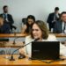  A Comissão de Segurança Pública do Senado aprovou projeto que permite o uso de gravações ambientais sem autorização como prova de acusação. A medida busca reforçar o combate a crimes como violência doméstica, sexual e feminicídio.
