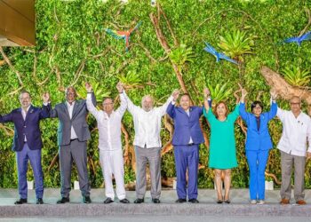 O presidente Lula participa da 5ª Cúpula da OTCA em Bogotá, Colômbia, ao lado de líderes de países amazônicos. A reunião reforça compromissos da Declaração de Belém e define estratégias para a COP 30.