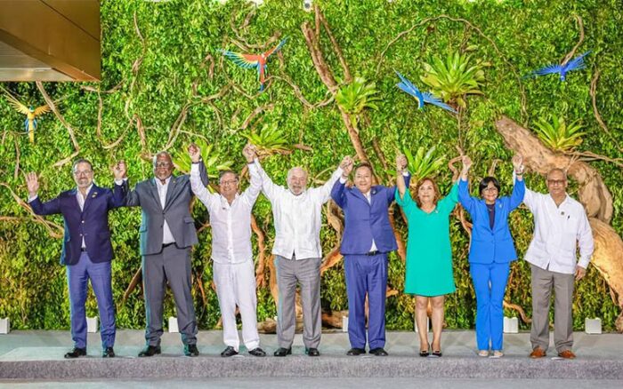 O presidente Lula participa da 5ª Cúpula da OTCA em Bogotá, Colômbia, ao lado de líderes de países amazônicos. A reunião reforça compromissos da Declaração de Belém e define estratégias para a COP 30.