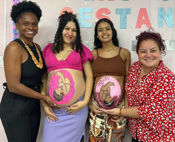 Durante o Agosto Dourado, a UBS do Morro Quadro, em Vitória, realizou palestra com doulas para orientar gestantes e mães sobre os benefícios do aleitamento materno e fortalecer o vínculo entre mãe e bebê.