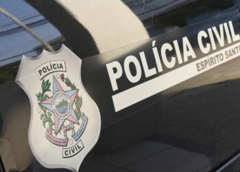 MPES e PM deflagram operação para cumprir 9 mandados de prisão e 35 de busca contra grupo envolvido com tráfico, armas e homicídios em Vila Velha e Cariacica.