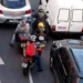 Com o aumento da frota de motos, Brasil vê crescimento de acidentes e mortes no trânsito. Especialistas alertam para crise de mobilidade e saúde pública.