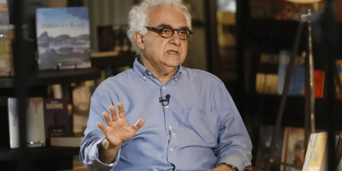 O escritor Milton Hatoum, eleito para a Academia Brasileira de Letras, é o entrevistado do Trilha de Letras na TV Brasil. Programa vai ao ar nesta quarta (20), às 23h, com reprise no app e no YouTube.