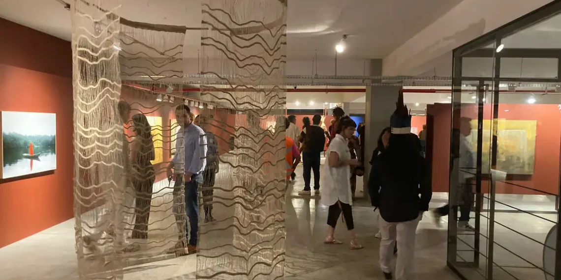 A Bienal das Amazônias 2025 abre em Belém com 74 artistas da Pan-Amazônia e Caribe, entrada gratuita e homenagem ao artista Roberto Evangelista.