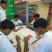Estudo do MEC com 2,3 milhões de alunos mostra que menos de 40% valorizam os professores e que estudantes mais velhos têm visão menos positiva da escola. Pesquisa deve subsidiar a criação da primeira política nacional para os anos finais do ensino fundamental.