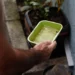Mais de 121 mil casos de chikungunya foram registrados no Brasil em 2025. Especialistas destacam desafios no controle do mosquito Aedes e alertam sobre efeitos da suspensão da vacina pelo FDA.