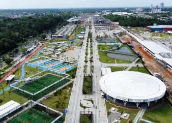 Deputados aprovam transferência simbólica da capital para Belém durante a COP30. Medida reforça simbolismo da Amazônia no debate climático.