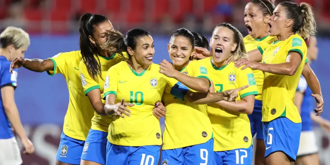 A seleção feminina do Brasil enfrenta a Itália em amistoso no dia 28 de outubro, em Parma. O jogo faz parte da preparação para a Copa do Mundo de 2027.
