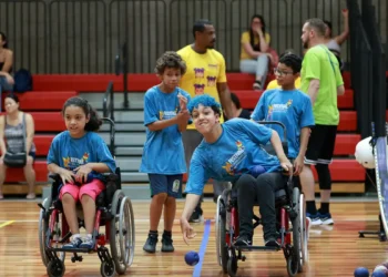 Festival Paralímpico 2025 reunirá mais de 20 mil jovens em 105 locais do Brasil neste sábado (20) com atividades de esportes adaptados. Inscrições gratuitas abertas até sexta-feira.