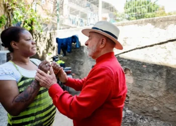 Lula afirmou que há risco de o Congresso aprovar a anistia para envolvidos nos atos golpistas de 8 de janeiro. O presidente pediu mobilização popular e lançou o programa Gás do Povo em Belo Horizonte.