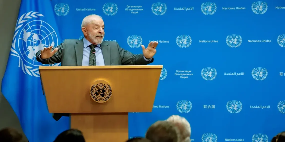 Lula afirmou estar satisfeito com o aceno de diálogo de Donald Trump na ONU, reforçou a importância da COP30 em Belém, pediu reformas na ONU e criticou investimentos em armamentos diante da fome mundial.