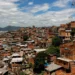 O programa Favela Seguros Cria está com inscrições abertas para cursos gratuitos de audiovisual e influência digital. A iniciativa deve alcançar 5 mil jovens de favelas em todo o Brasil, promovendo inclusão social e geração de renda.